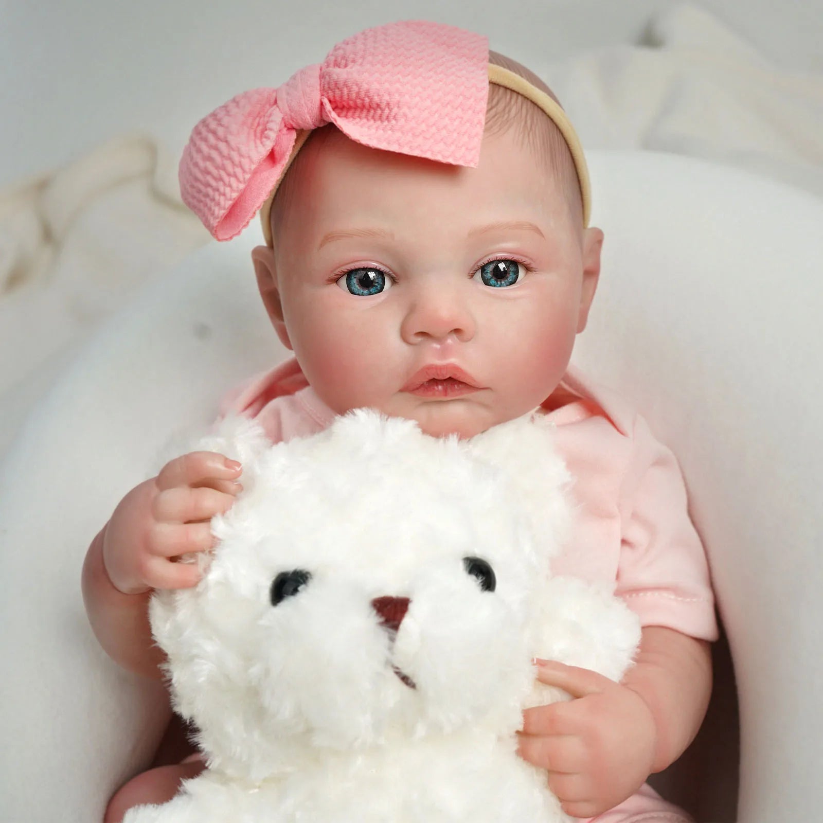 Bebê reborn menina de silicone 48cm - Helena
